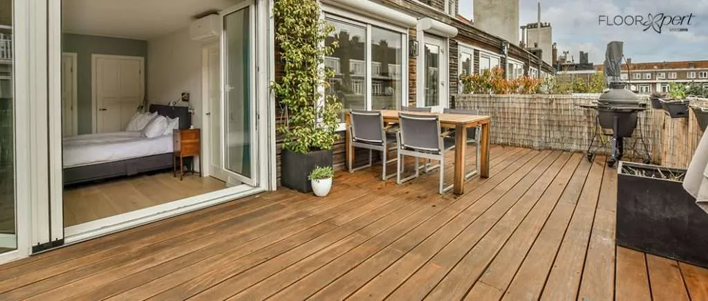 Balcony and porch-outdoor decking